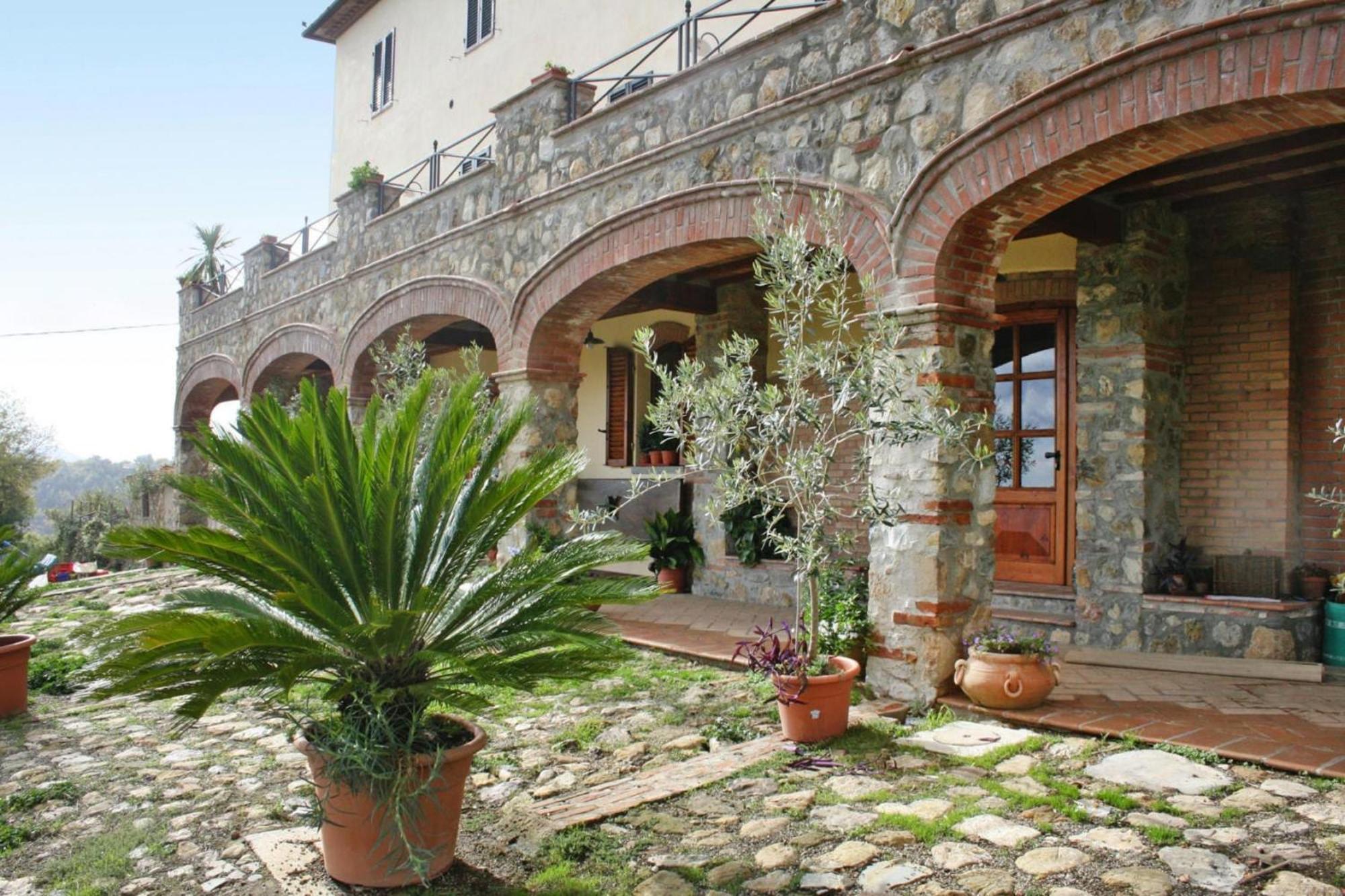 Apartment In Chiusdino With Terrace 外观 照片